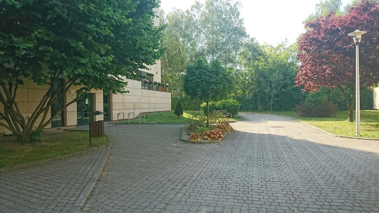 Quiet And Spacious Apartment With Garage Option Cracovie Extérieur photo