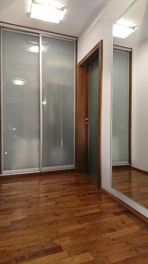 Quiet And Spacious Apartment With Garage Option Cracovie Extérieur photo